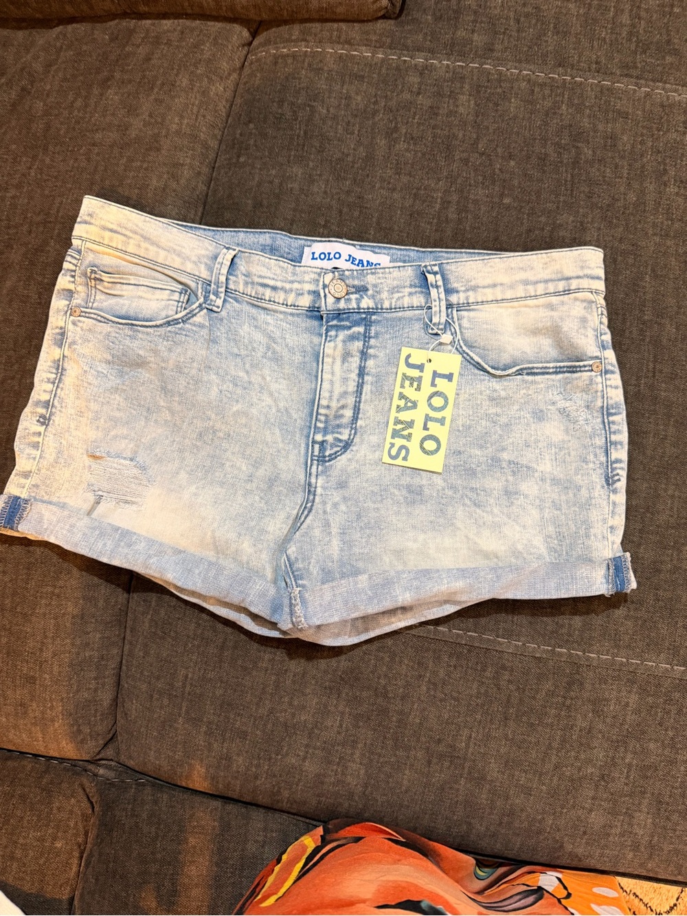 NWT LOLO JEANS Women's Washed Light Blue Denim Shorts size XL